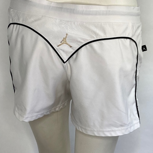 Jordan Shorts Sz Large (12-14) - Picture 4 of 6
